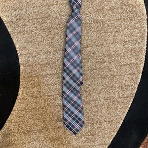 JF tie blue red and white